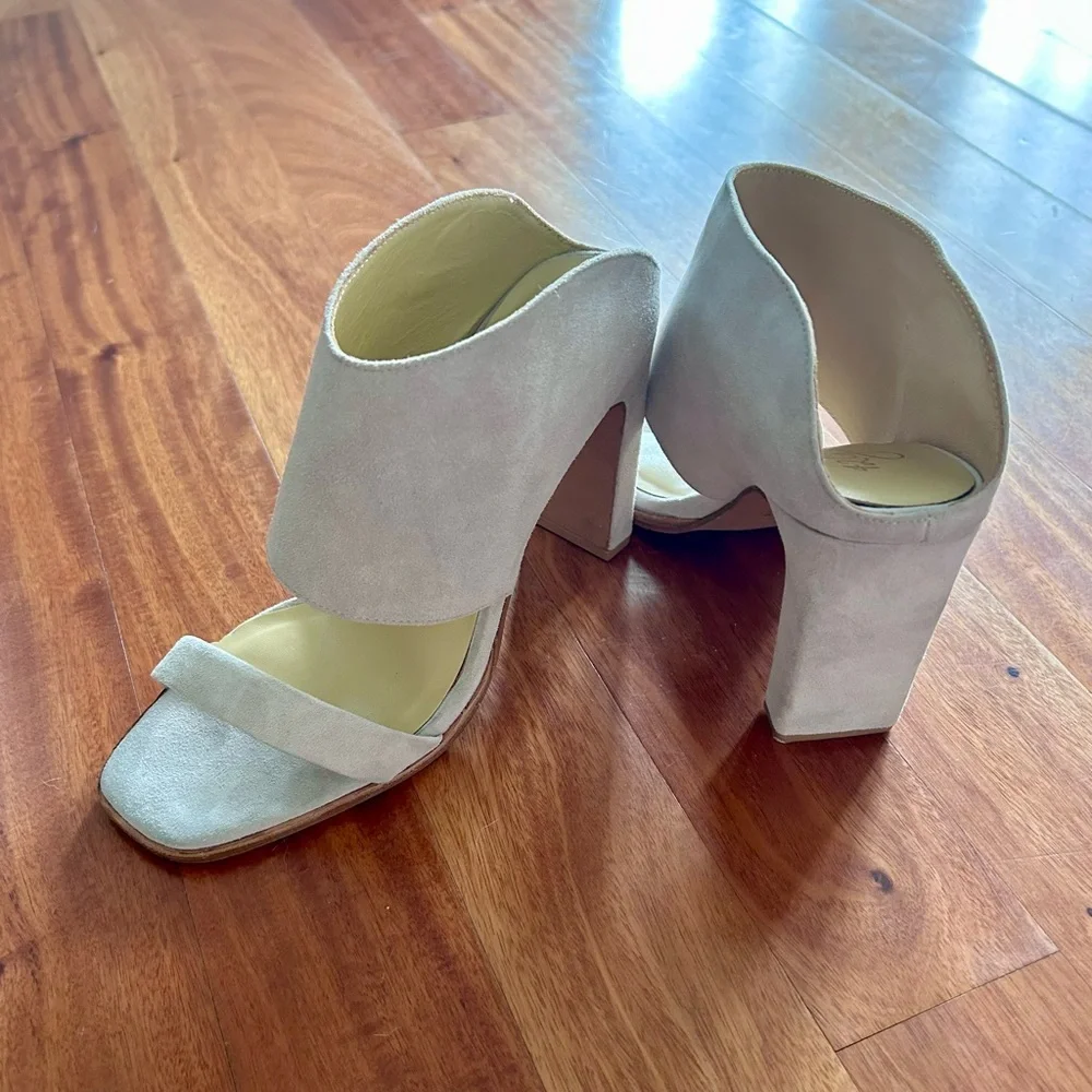 42 GOLD Linx Heeled Sandal - Picture 8 of 10